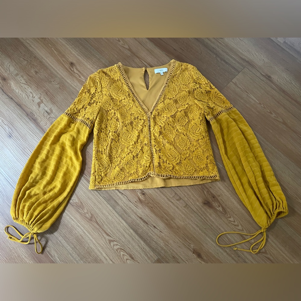 NSR mustard yellow boho lace embroidered blouse with bell sleeves, S